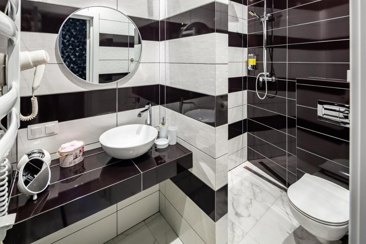 Bv Apartments Art Deco ลวีฟ ภายนอก รูปภาพ