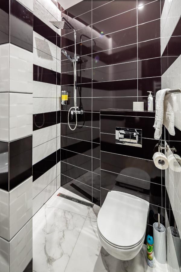 Bv Apartments Art Deco ลวีฟ ภายนอก รูปภาพ
